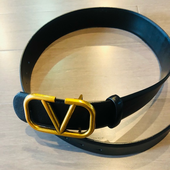 Valentino Accessories - Belt size 2”